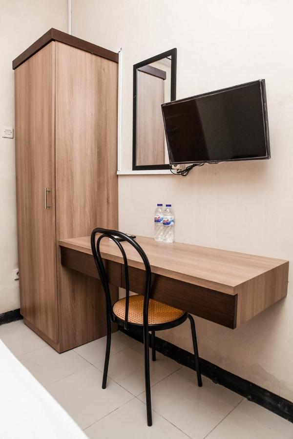 Comfy Homestay Yogyakarta Exteriör bild